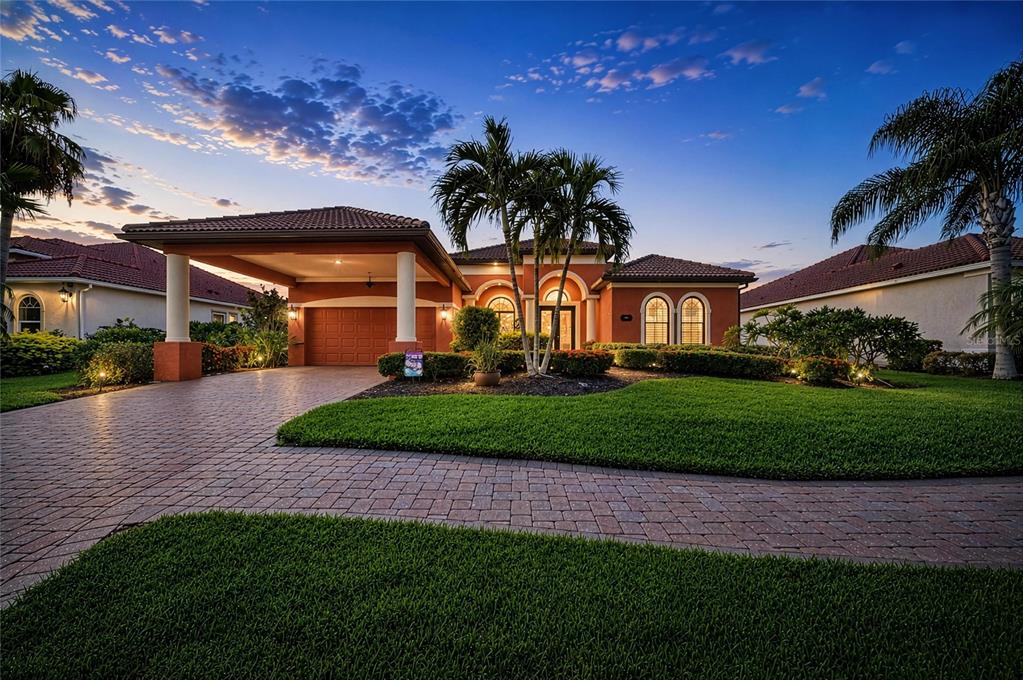 545 MAST DRIVE, BRADENTON, FL — photo 2 of 30