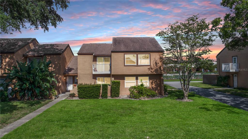1815 CLEARBROOKE DRIVE