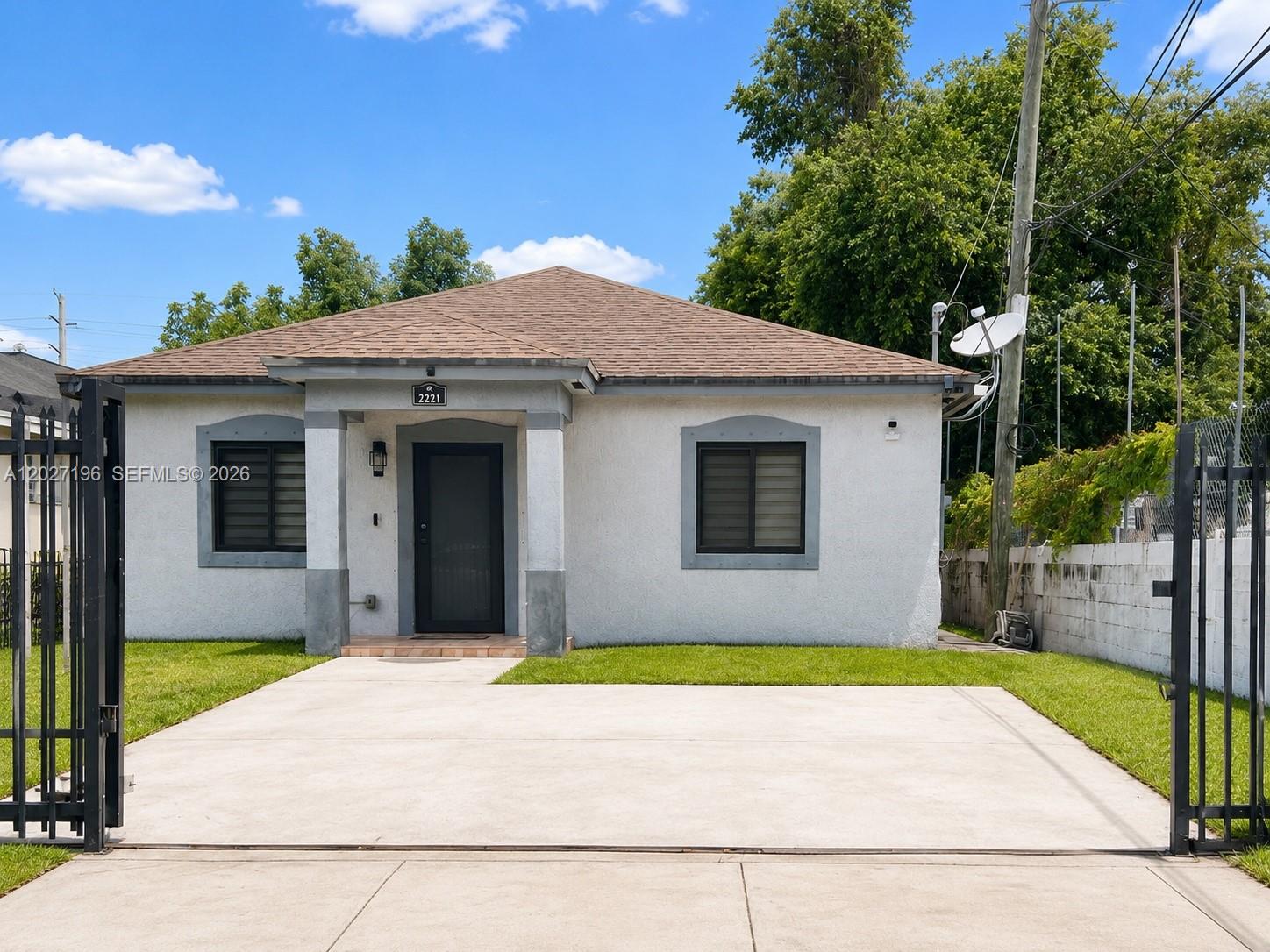 2221 NW 57th St, Miami FL 33142