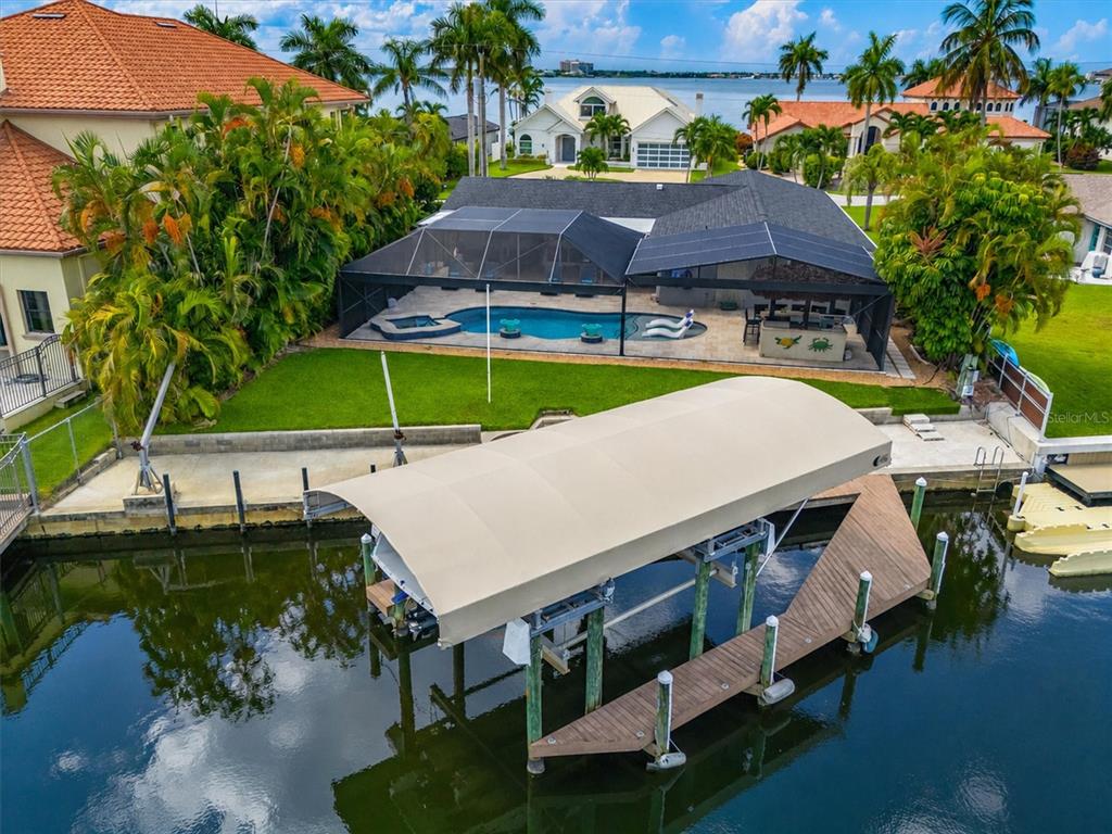 1633 EDITH ESPLANADE, CAPE CORAL, FL — photo 3 of 30