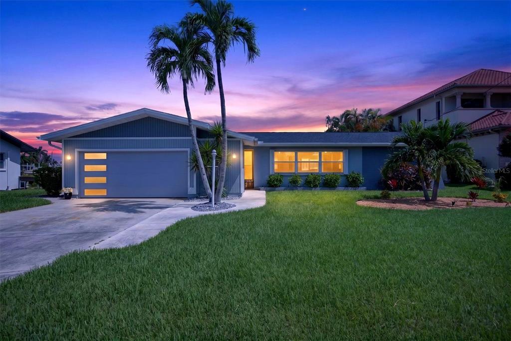 1633 EDITH ESPLANADE, CAPE CORAL, FL — photo 4 of 30