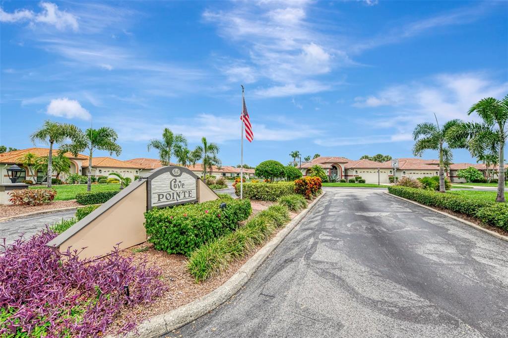 1934 COVE POINTE DRIVE, VENICE, FL — photo 2 of 30