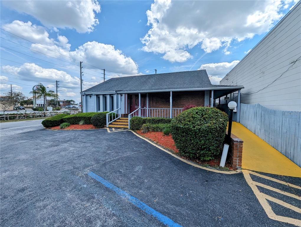 7117 STATE ROAD 52