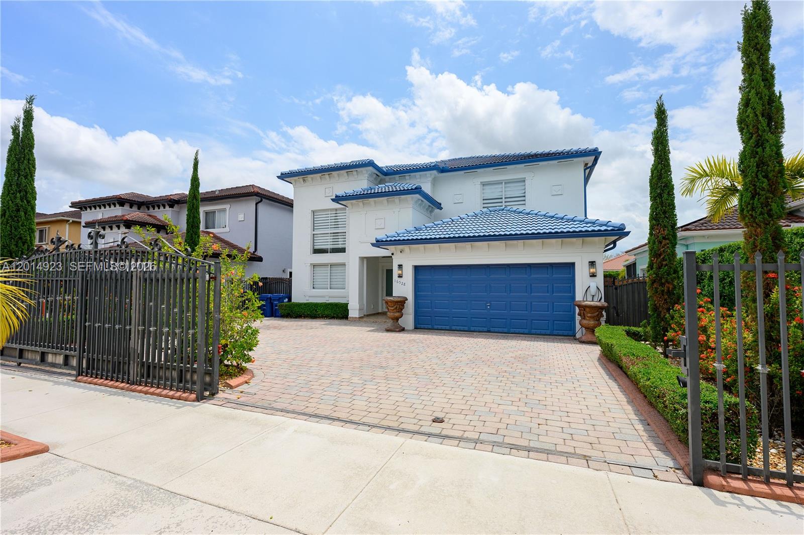 16528 SW 44th St, Miami FL 33185