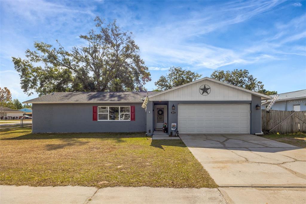 609 KING HENRY COURT