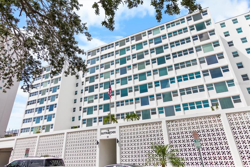 33 S GULFSTREAM AVENUE UNIT 305