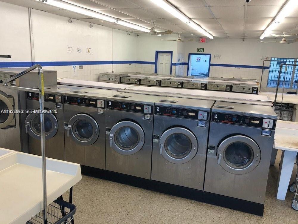 Laundromat Hallandale Beach, Hallandale Beach FL 33009
