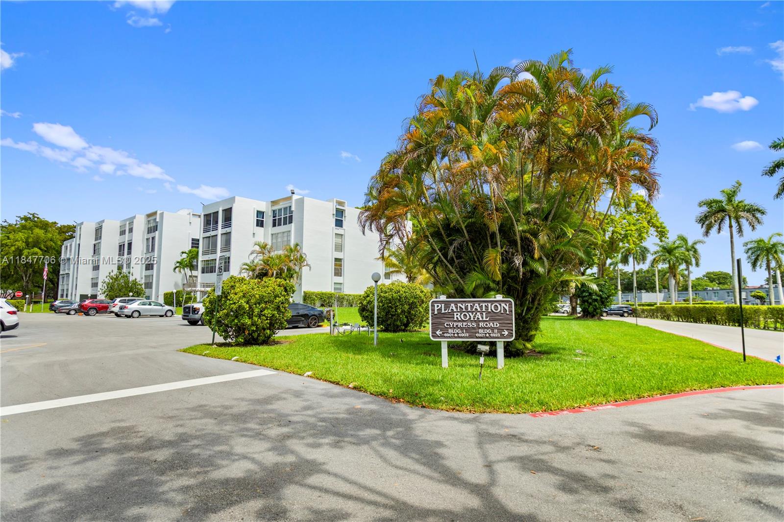 6901 Cypress Rd # B18, Plantation FL 33317