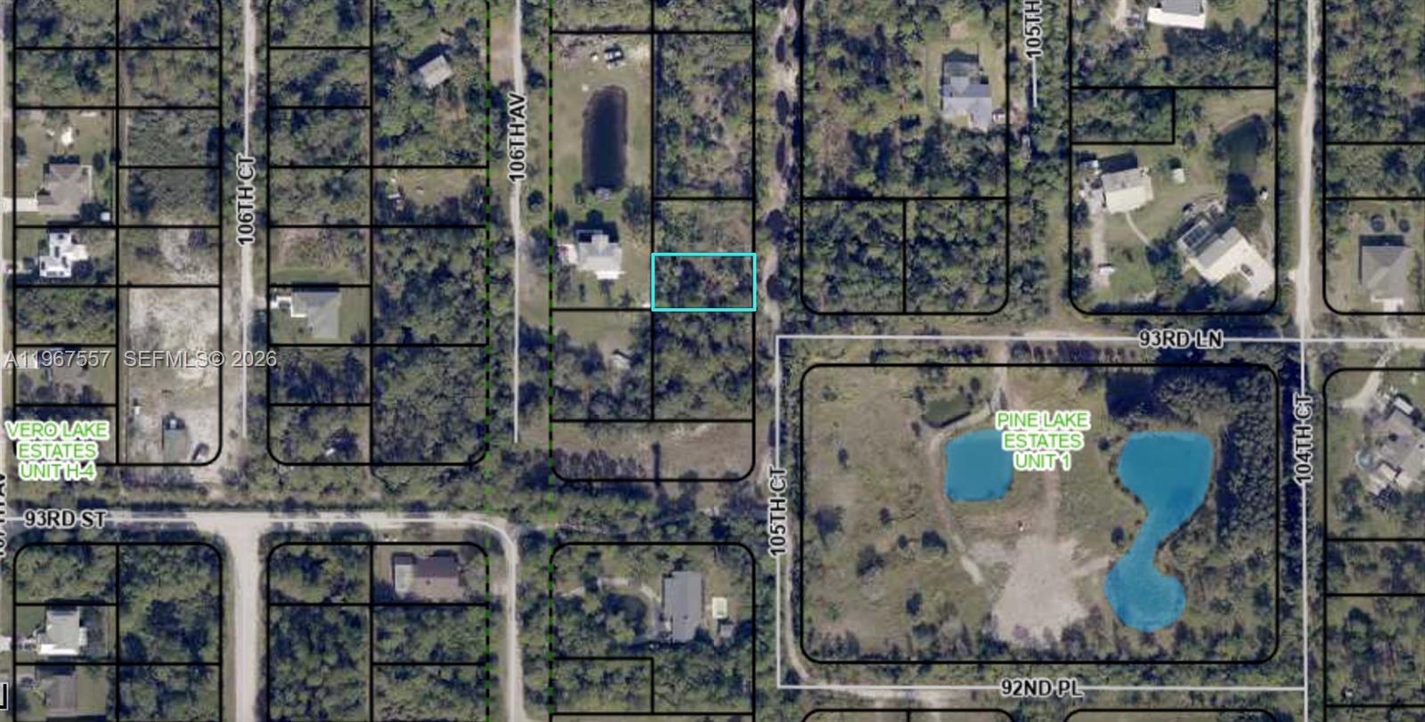 This is an aerial map showing a highlighted vacant lot within a residential neighborhood — 9335 105th Ct, Vero Beach FL 32967, VERO BEACH, FL