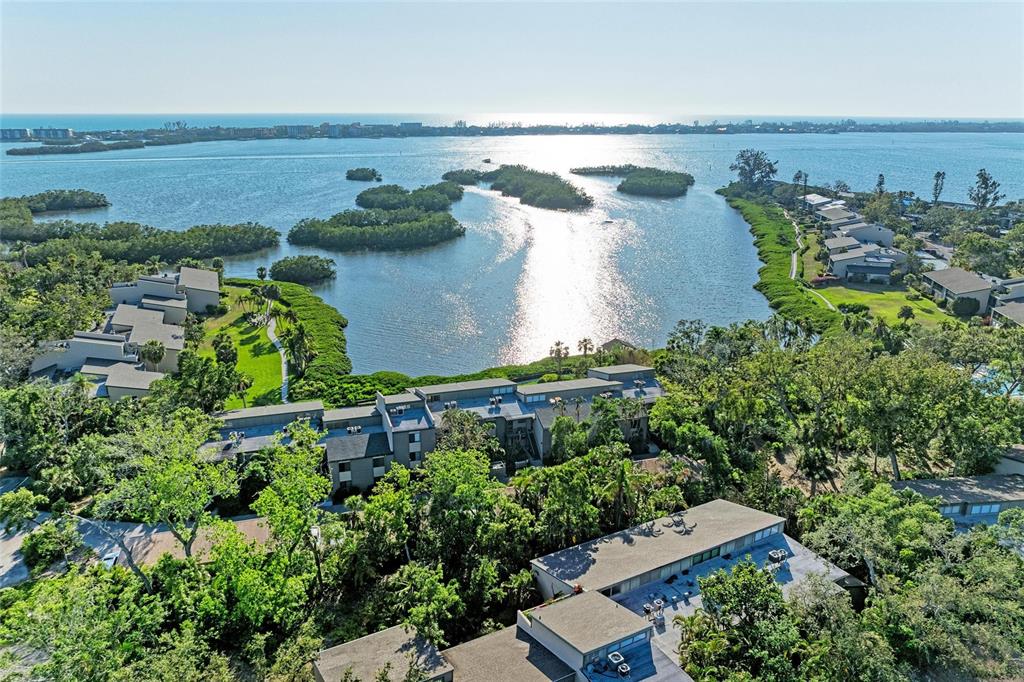 1617 BAYHOUSE COURT UNIT 121
