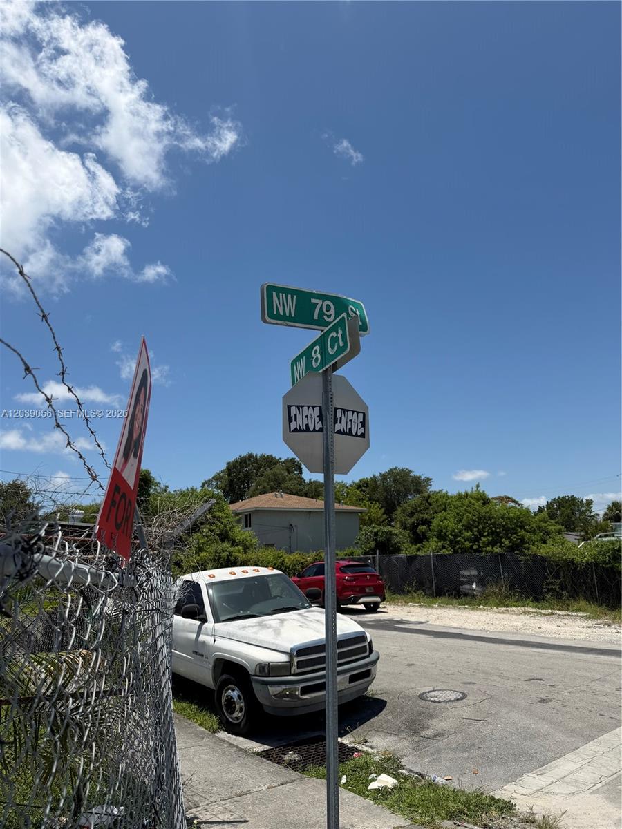 A street sign at the intersection of NW 79 St and NW 8 Ct — 810 NW 79th St, Miami FL 33150, MIAMI, FL