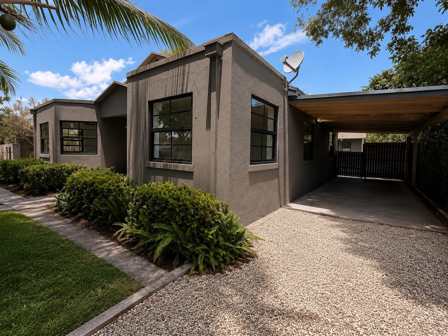 521 48th Street, West Palm Beach FL 33407