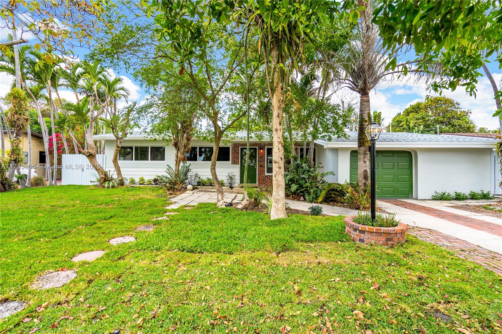 5354 W 9th Ave, Hialeah FL 33012