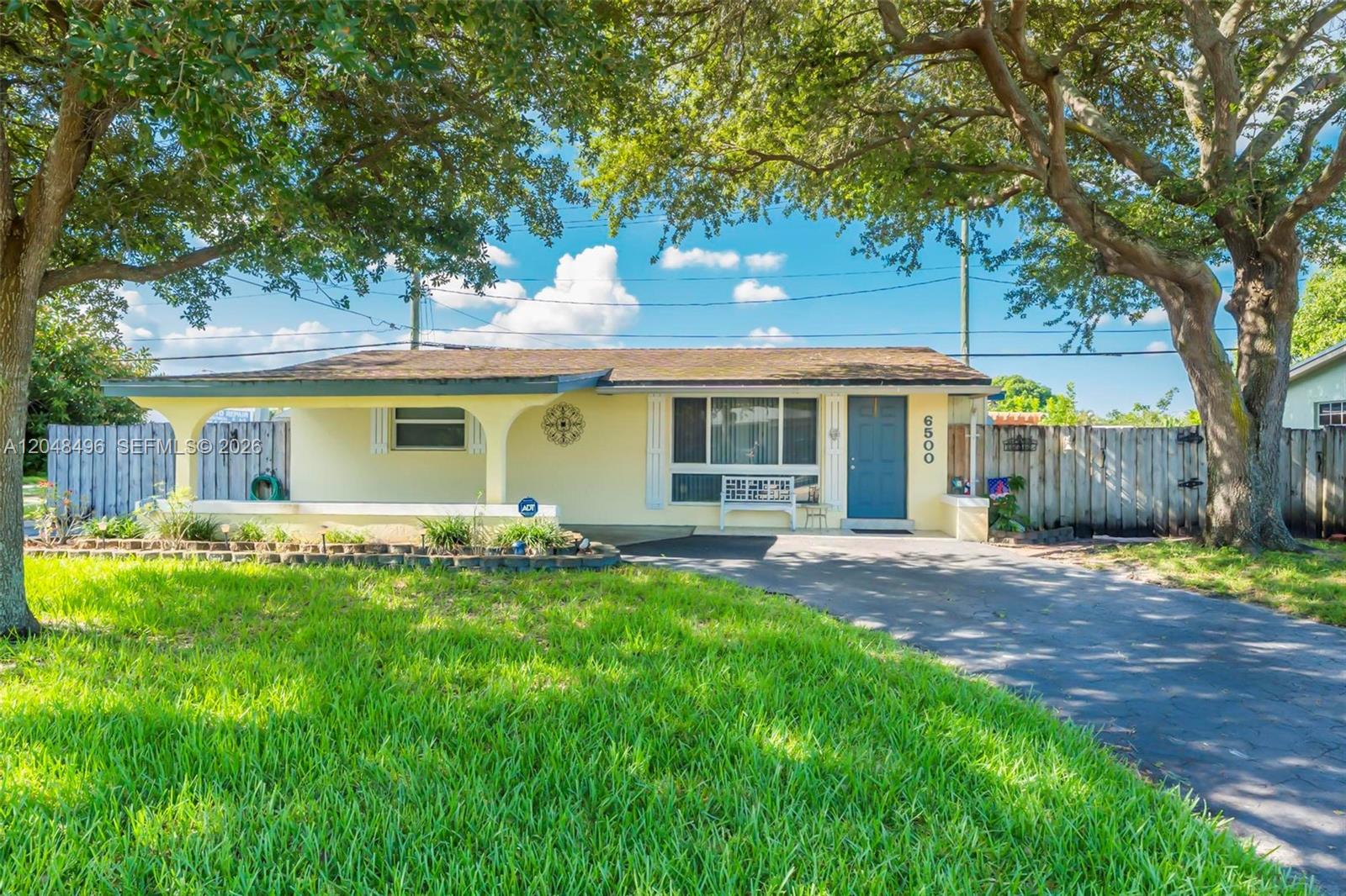 6500 Fletcher St, Hollywood FL 33023