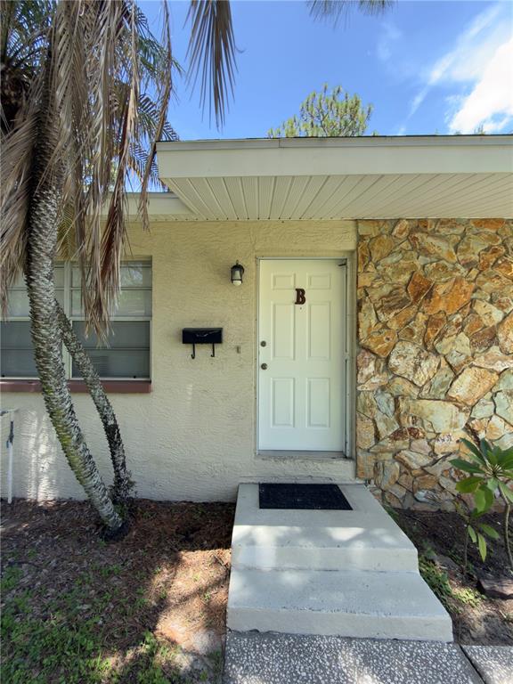 7746 62ND STREET N UNIT B