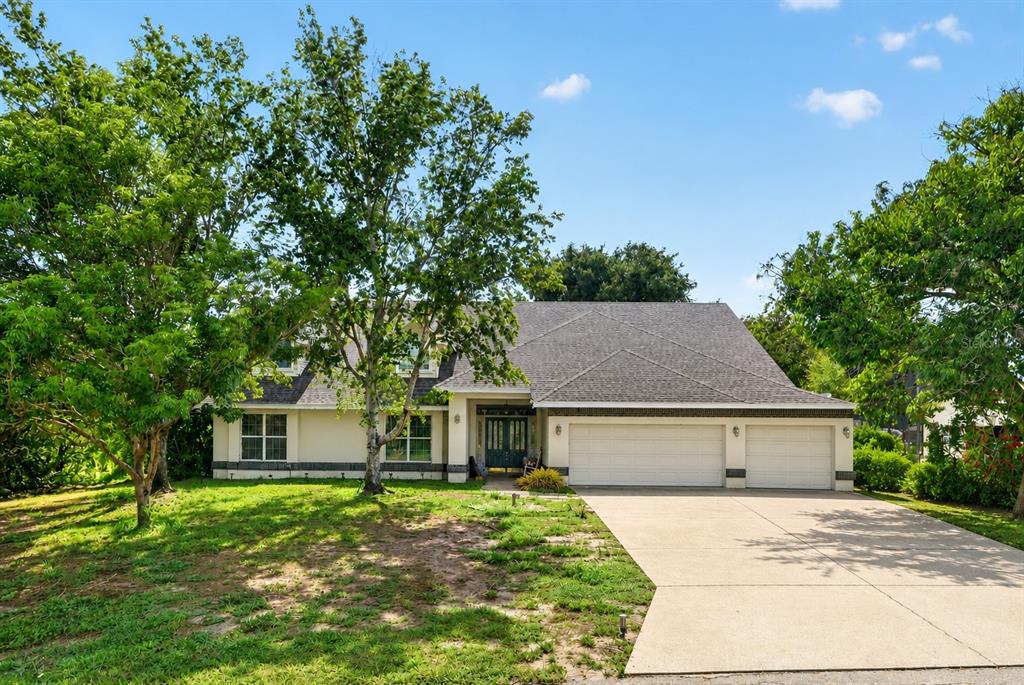 421 WILLOW OAK COURT