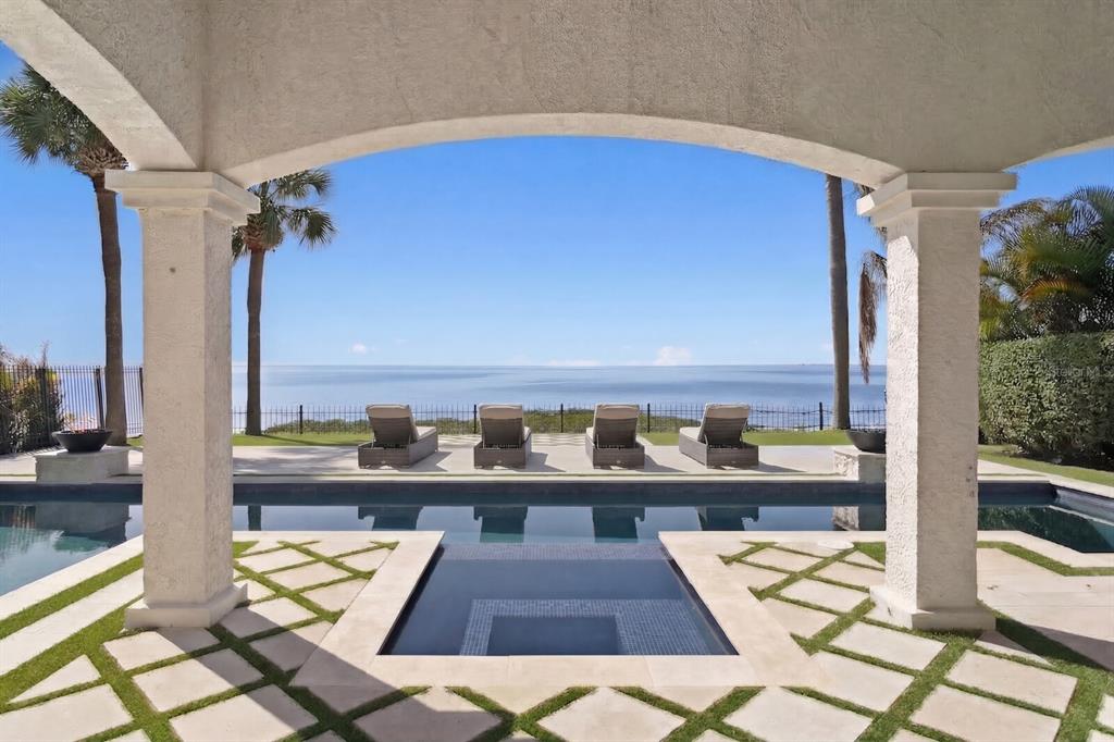 3915 SNAPPER POINTE DRIVE