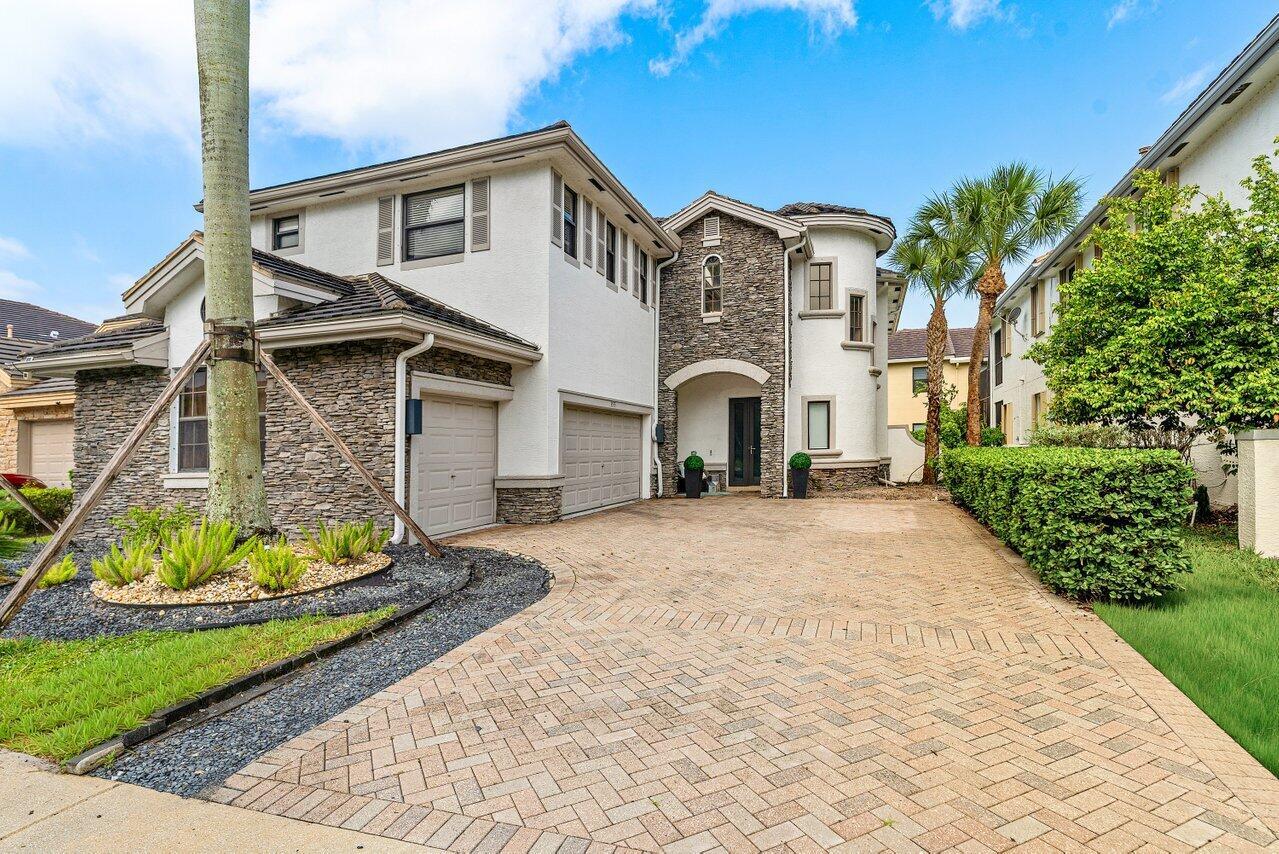 3555 Birague Drive, Wellington FL 33449