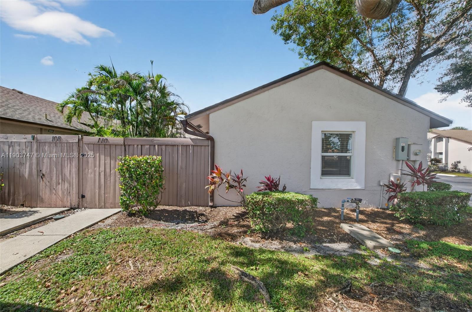51 NW 115th Ave # 110, Plantation FL 33325