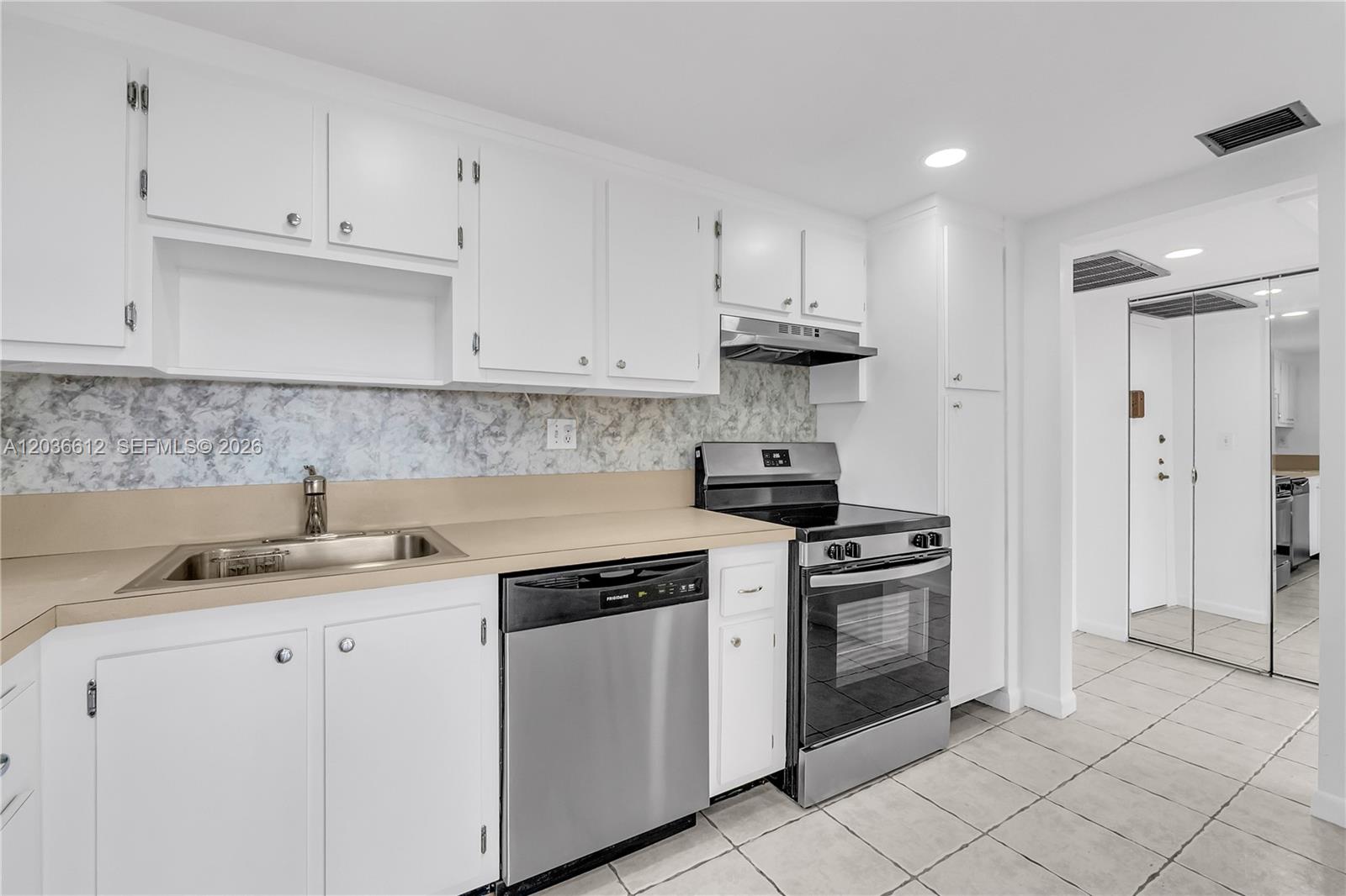 2781 Taft St # 303, Hollywood FL 33020