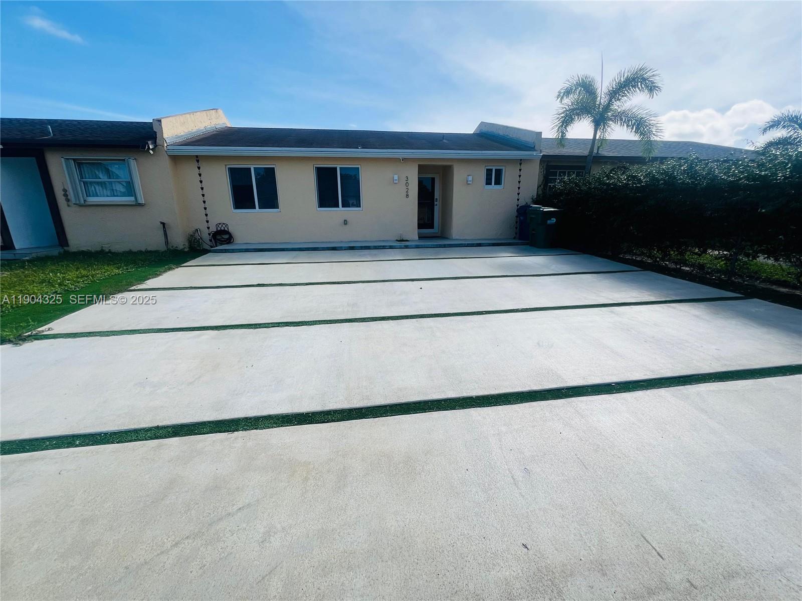 3028 NW 204th Ter, Miami Gardens FL 33056