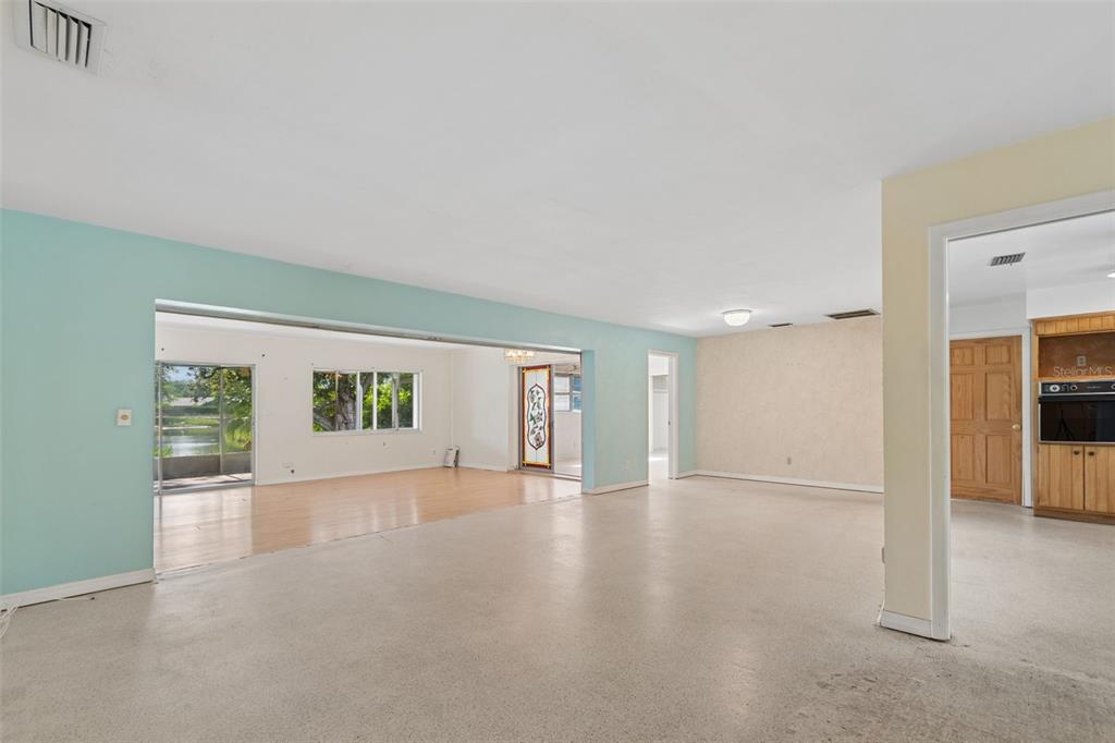 11435 OVAL DRIVE E, LARGO, FL — photo 5 of 30