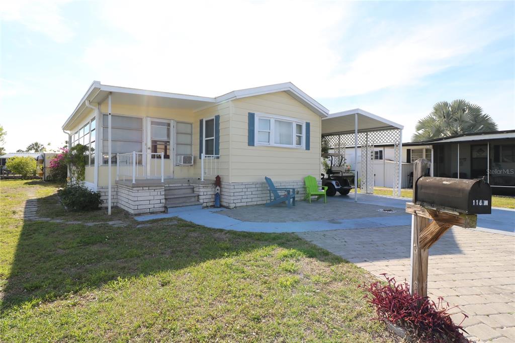 114 W SAINT JOHNS WAY