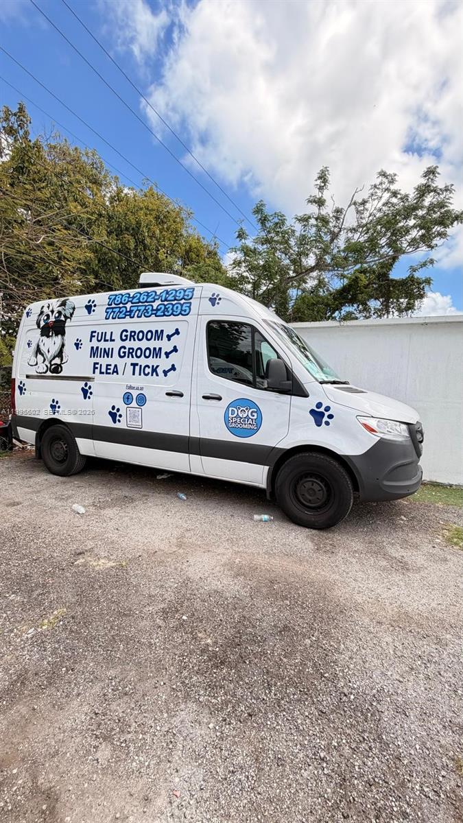 CUTLER BAY, FL — photo 5 of 11