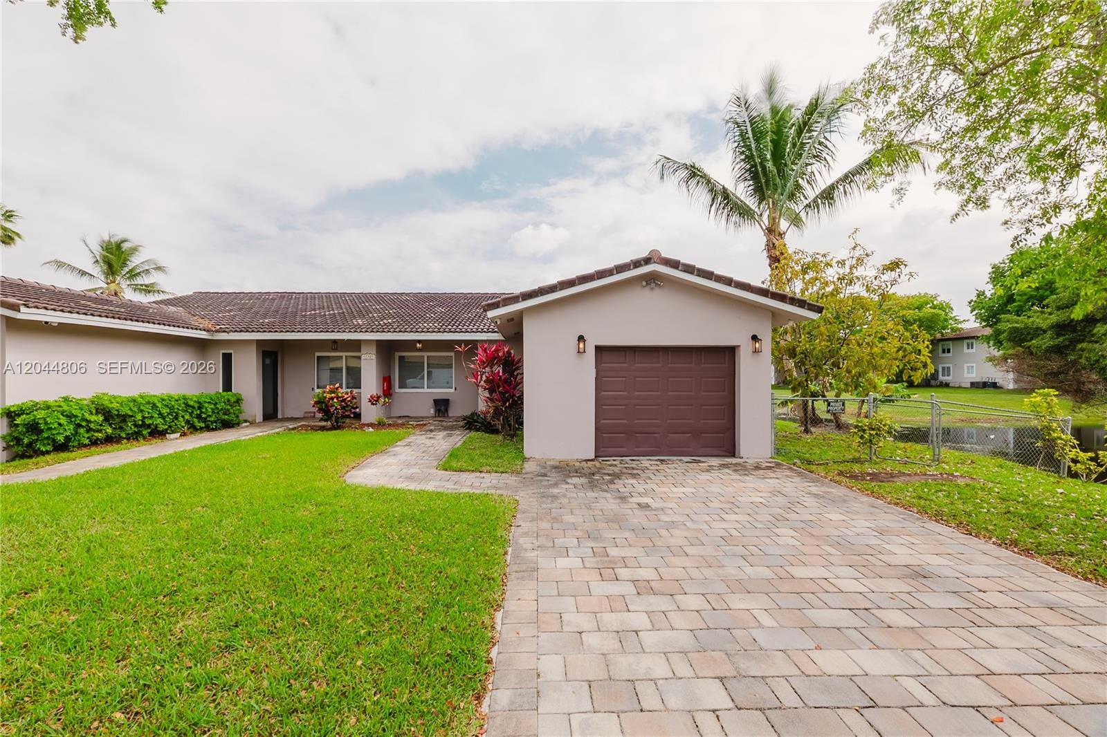 11320 NW 35th Ct # B, Coral Springs FL 33065