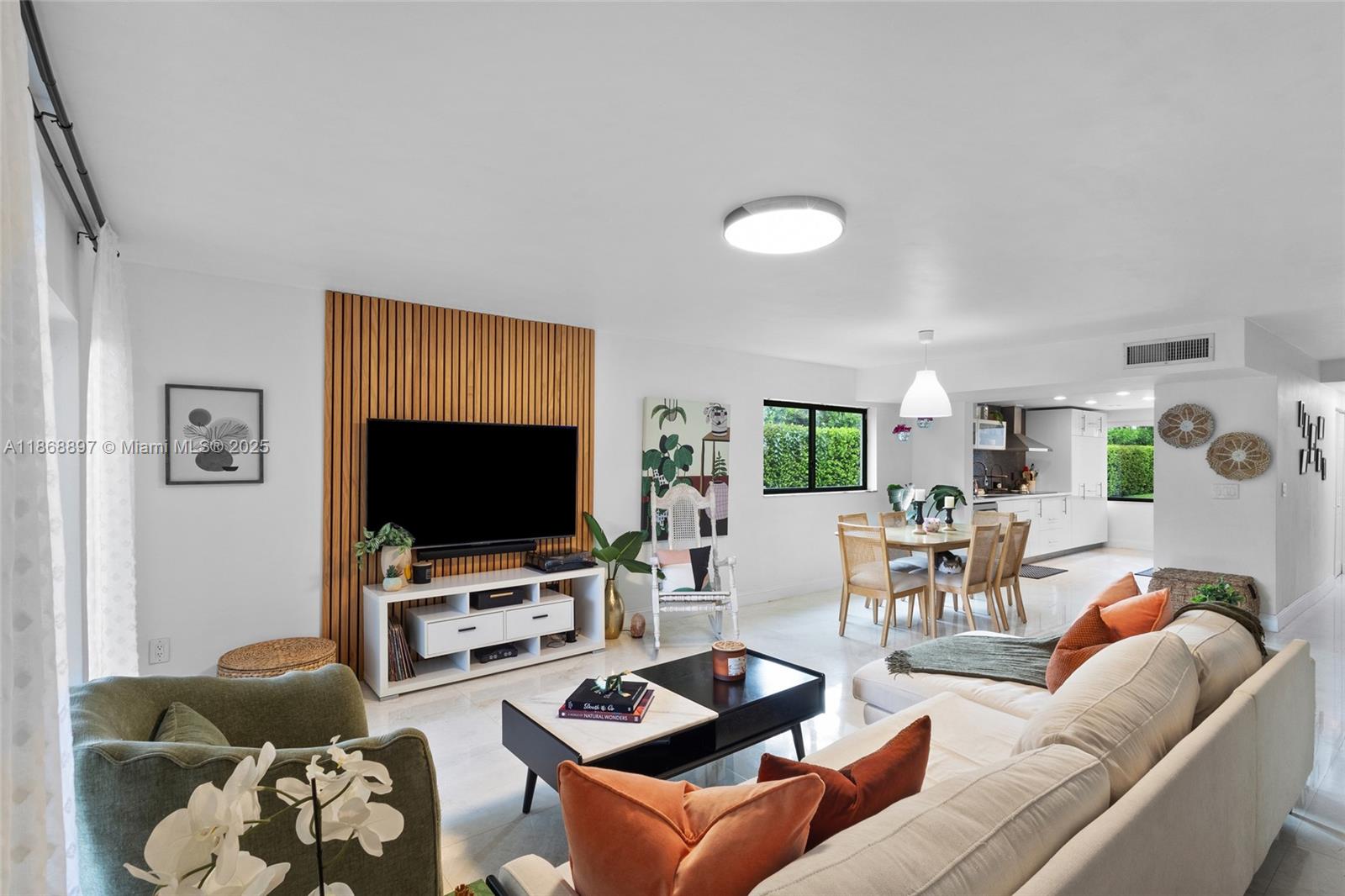 10174 NW 41st St # 9, Doral FL 33178