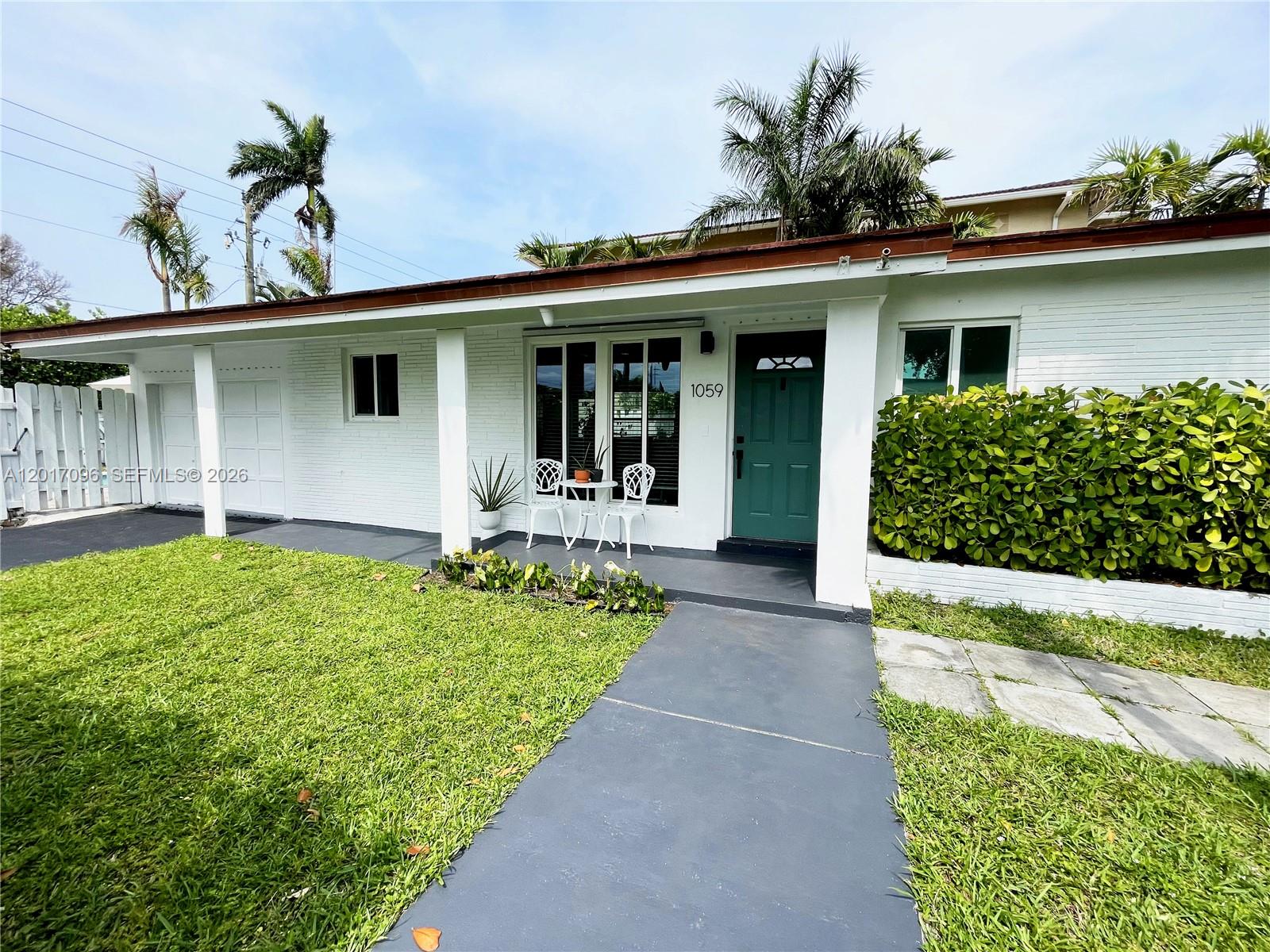 1059 Washington St, Hollywood FL 33019