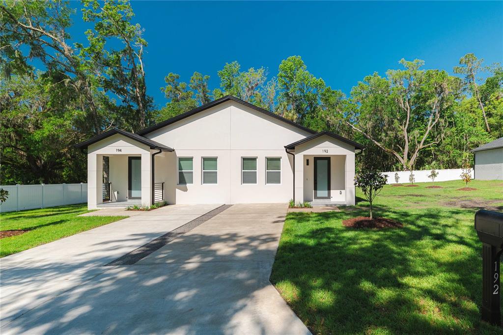 192-194 S LEMON AVENUE