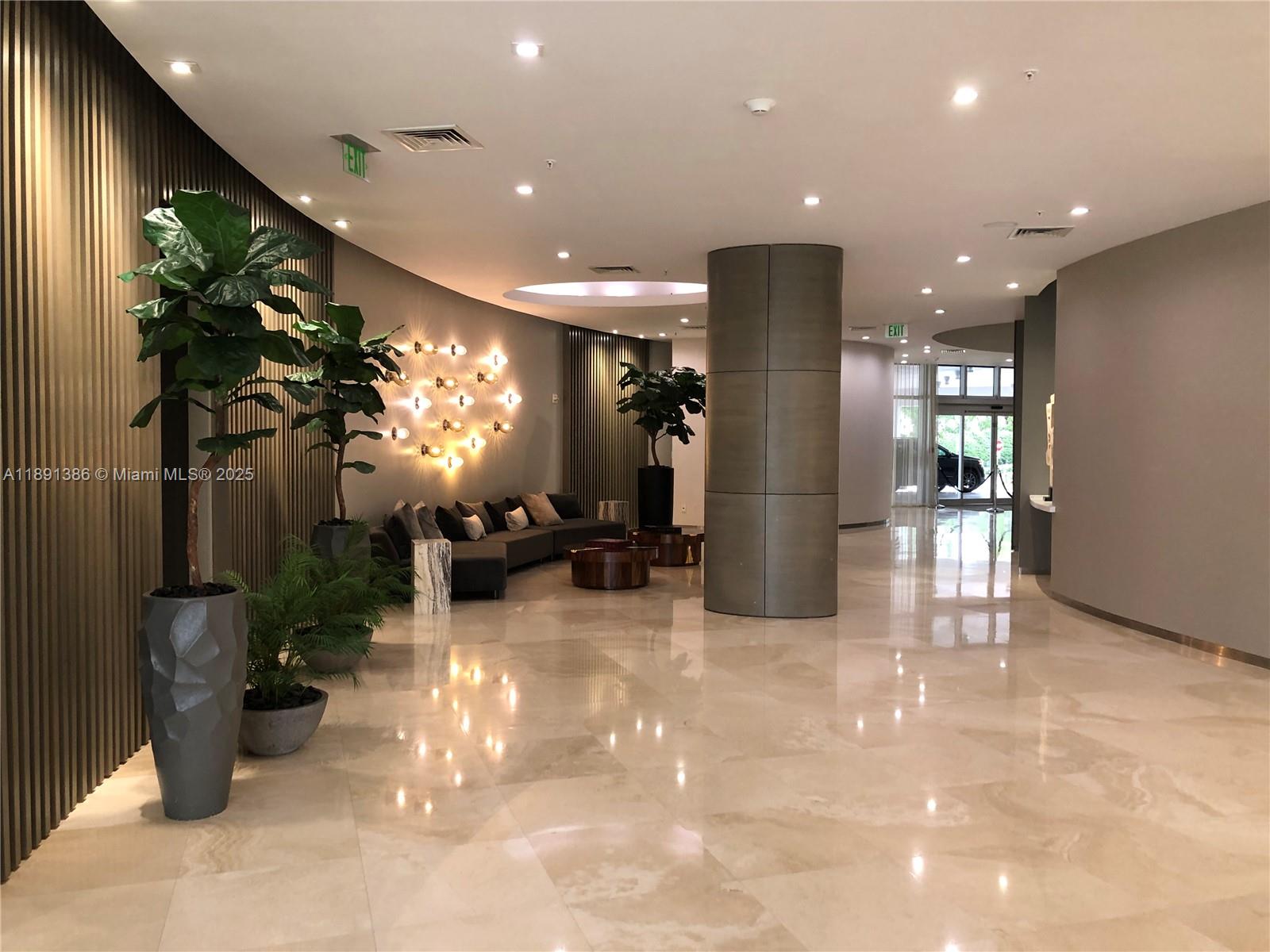 BAL HARBOUR, FL — photo 2 of 26