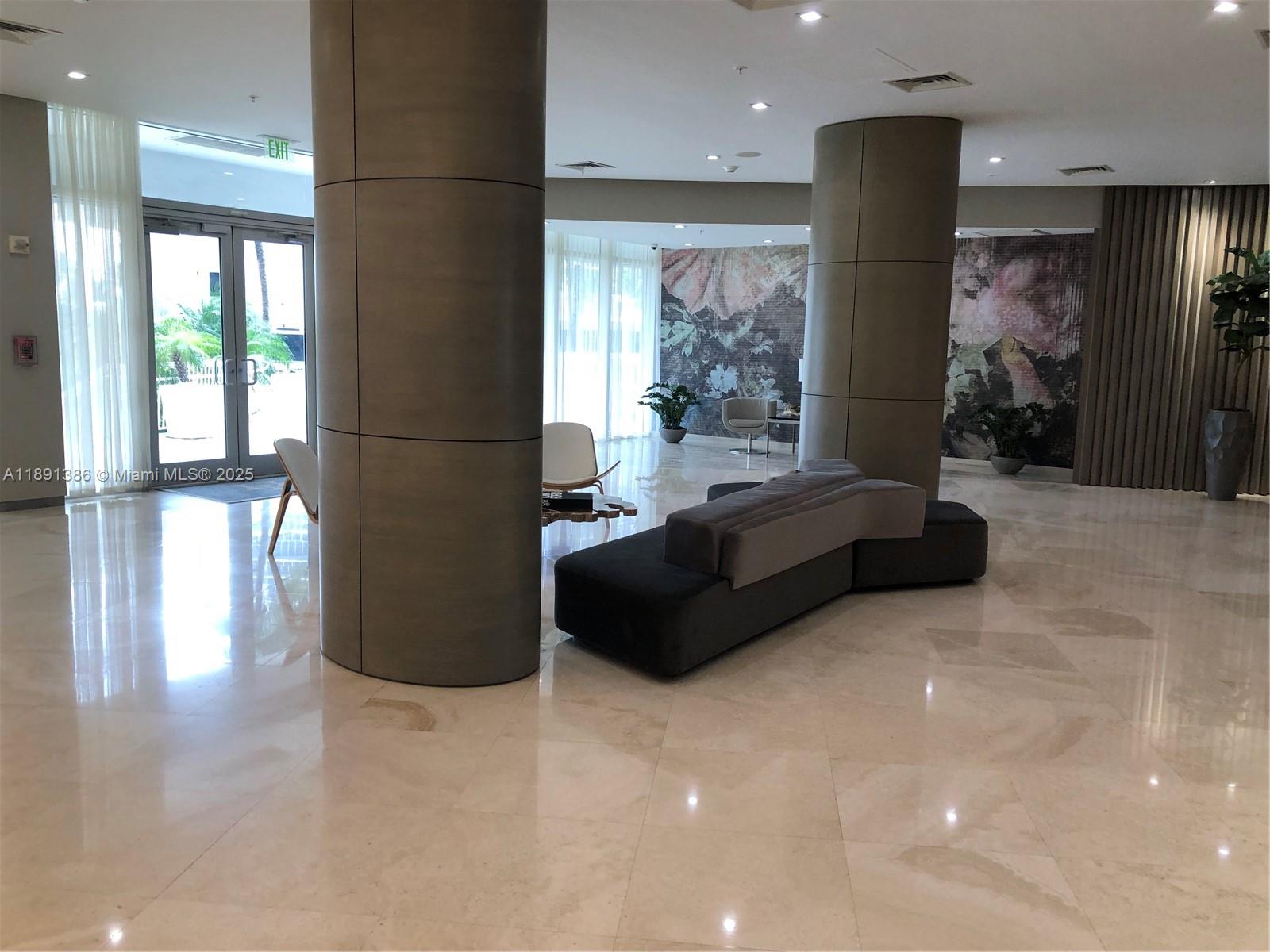 BAL HARBOUR, FL — photo 4 of 26