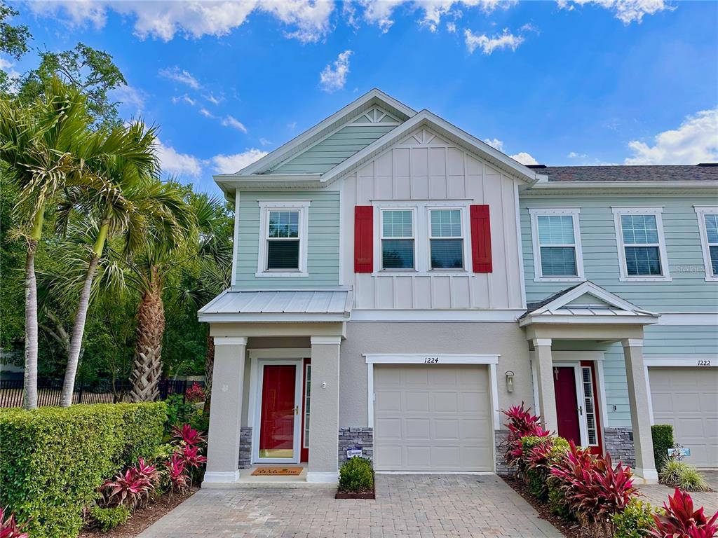 1224 SUNSET LANE
