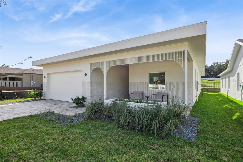 438 SKYFIELD COURT