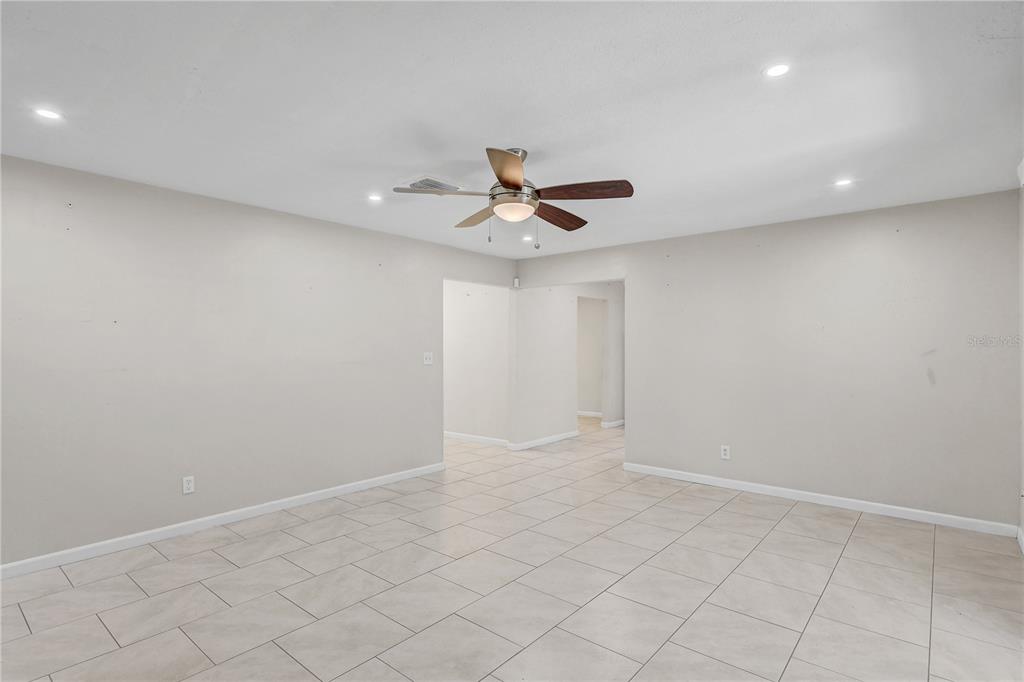 606 DALI DRIVE, BRANDON, FL — photo 5 of 30