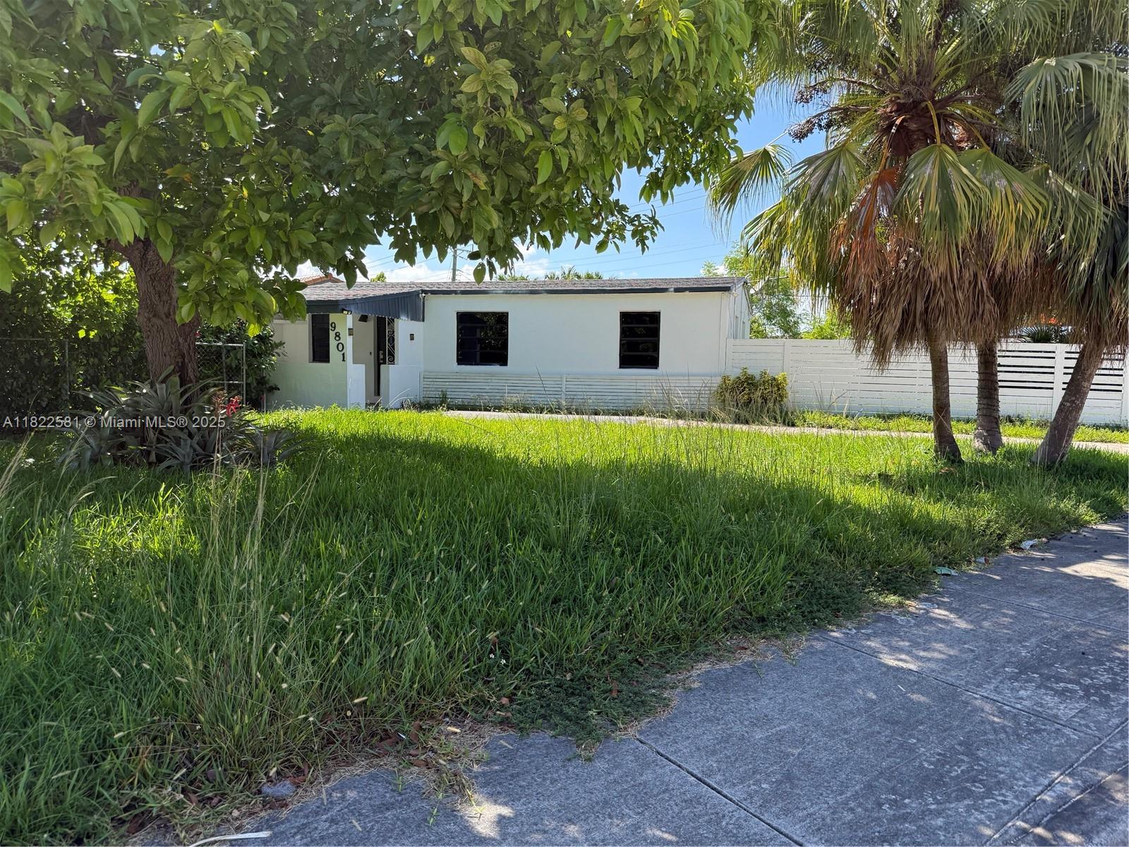 9801 SW 56th St, Miami FL 33165