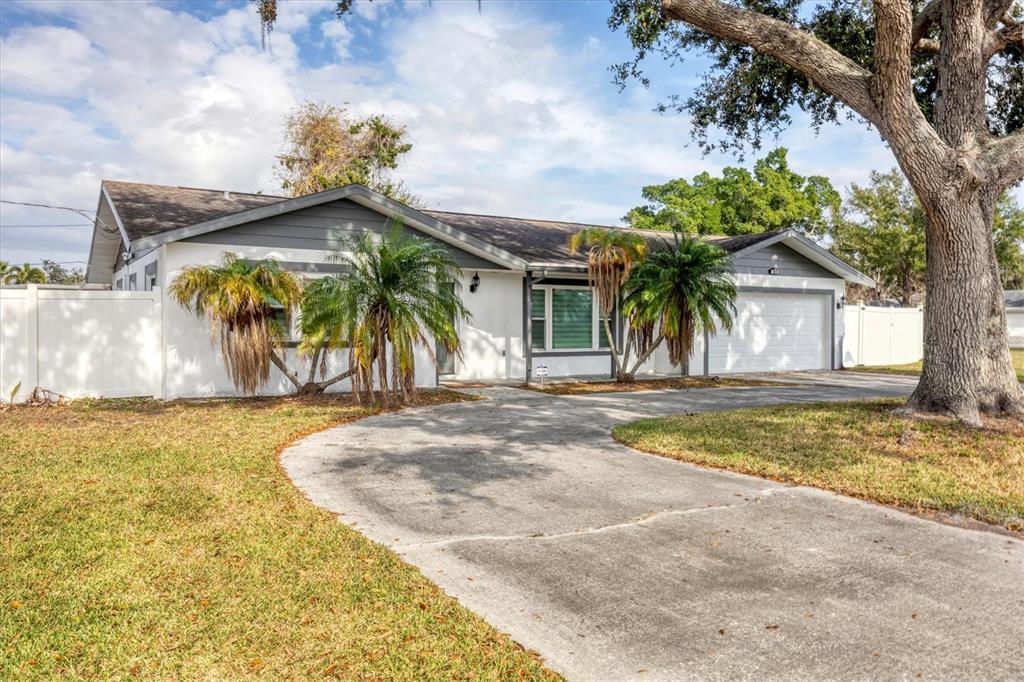 322 LINDEN DRIVE