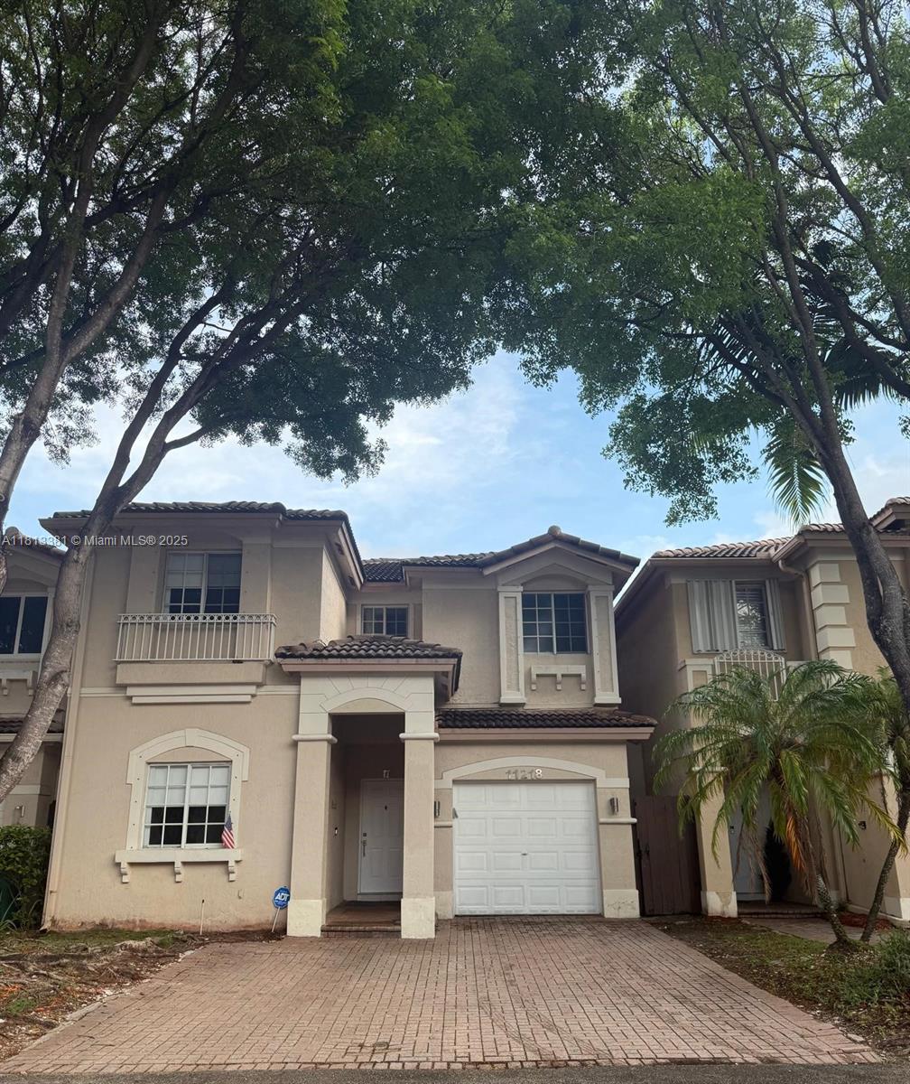 11218 NW 73rd Ter, Doral FL 33178