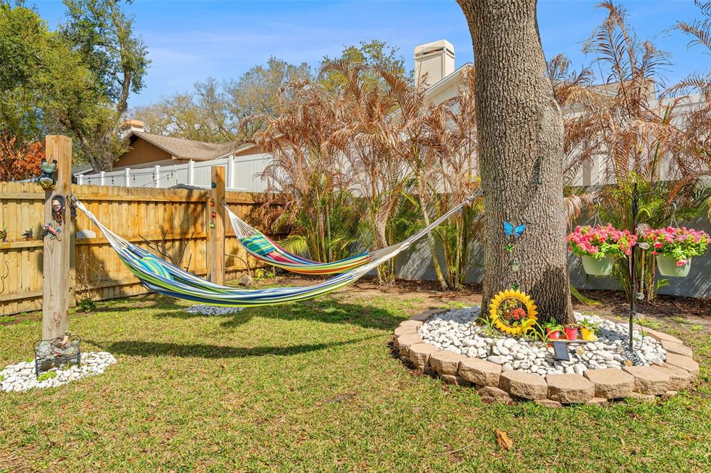 2715 BERRYKNOLL PLACE, VALRICO, FL — photo 2 of 30