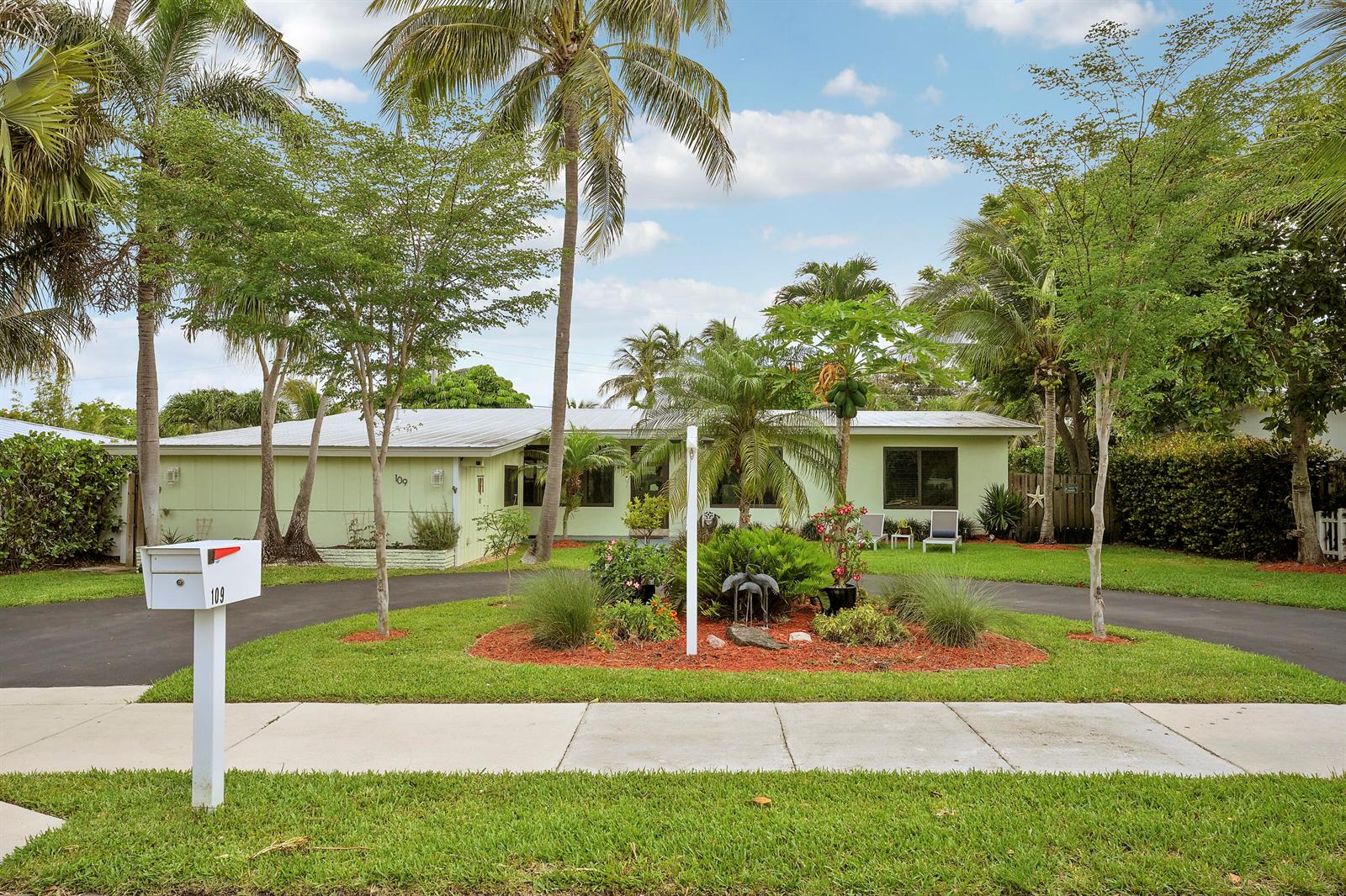 109 NE 17th Street, Delray Beach FL 33444