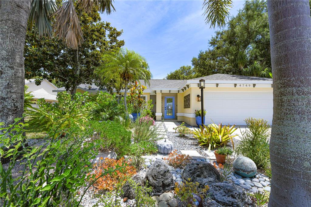 4749 HAMLETS GROVE DRIVE