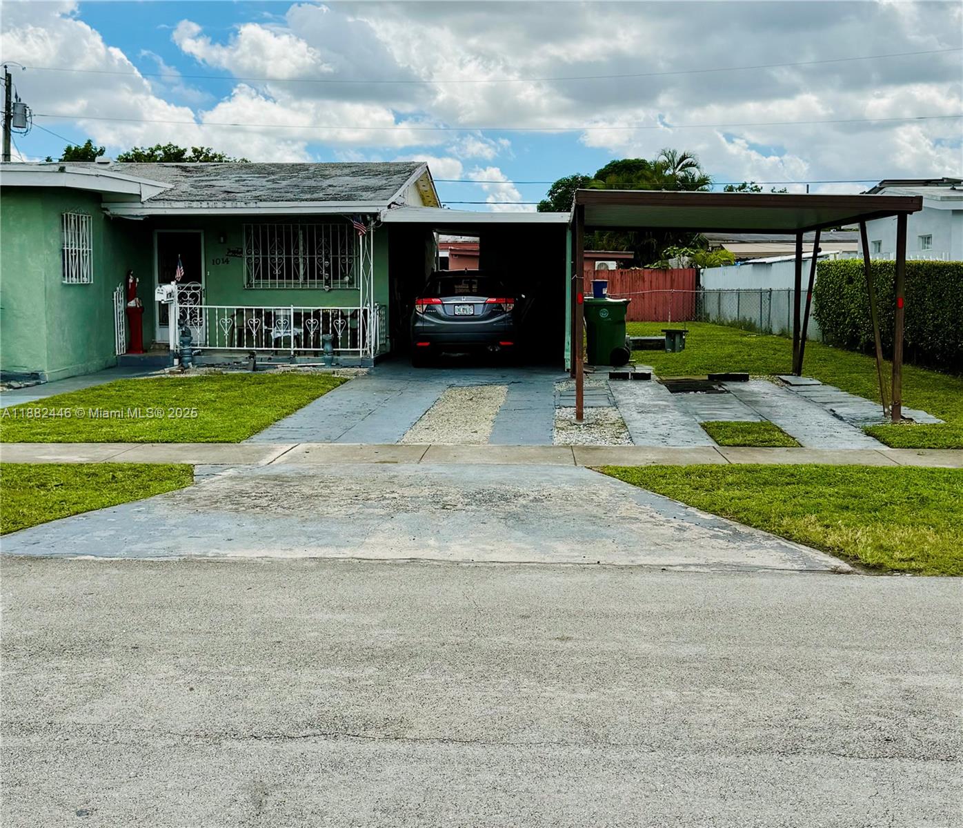1014 W 66th St, Hialeah FL 33012