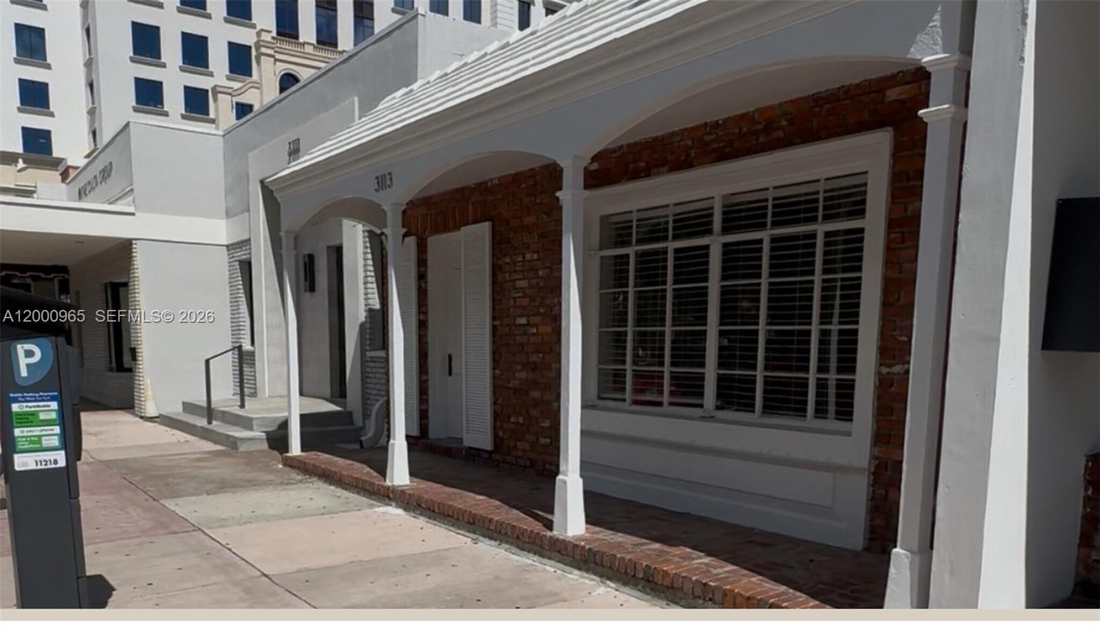 3113 Ponce De Leon Blvd, Coral Gables FL 33134