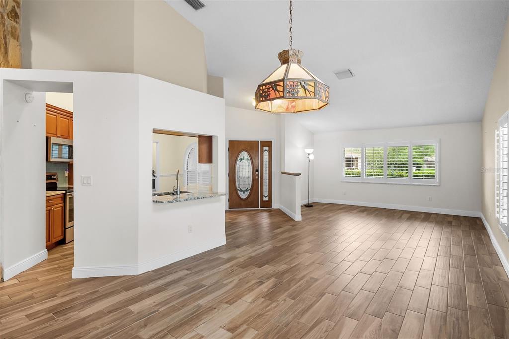 11910 STEPPINGSTONE BLVD BOULEVARD, TAMPA, FL — photo 4 of 30