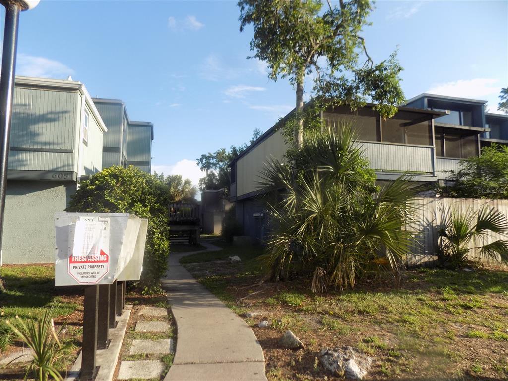 613 SW 75 STREET UNIT 101