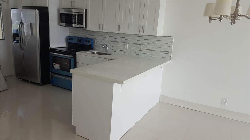 3150 N Course Lane # 607, Pompano Beach FL 33069