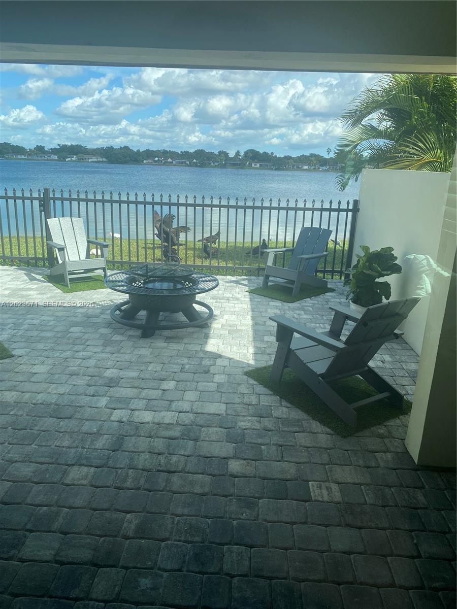19009 NW 64th Ct, Hialeah FL 33015
