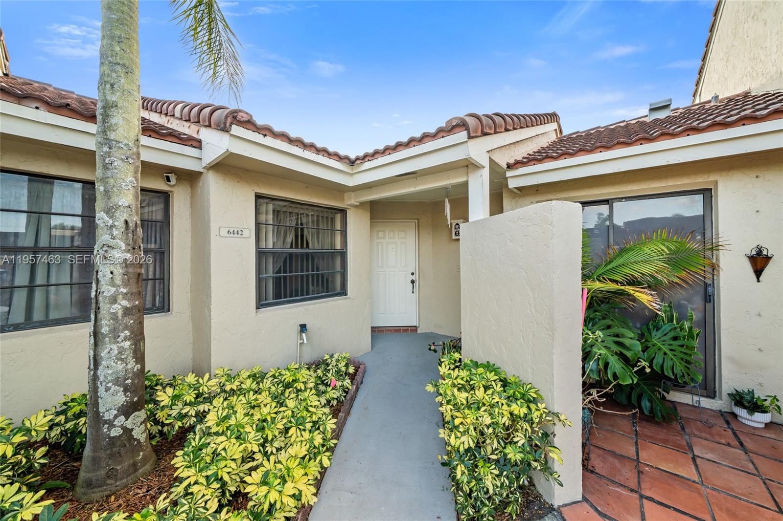 6442 NW 170th Ter, Hialeah FL 33015